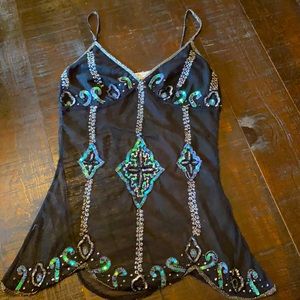 Sequin tank
